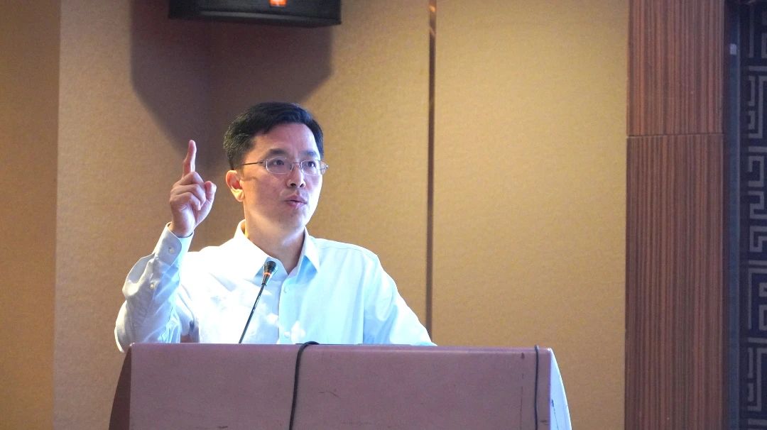 符振东-上海知行智融供应链科技有限公司，上海交通大学高级合伙人、客座教授符振东《企业如何通过物流供应链优化实现降本增效》.jpg